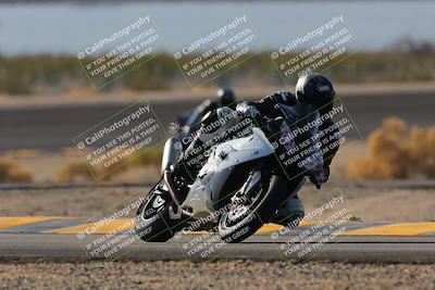 media/Dec-18-2022-SoCal Trackdays (Sun) [[8099a50955]]/Turn 14 (940am)/